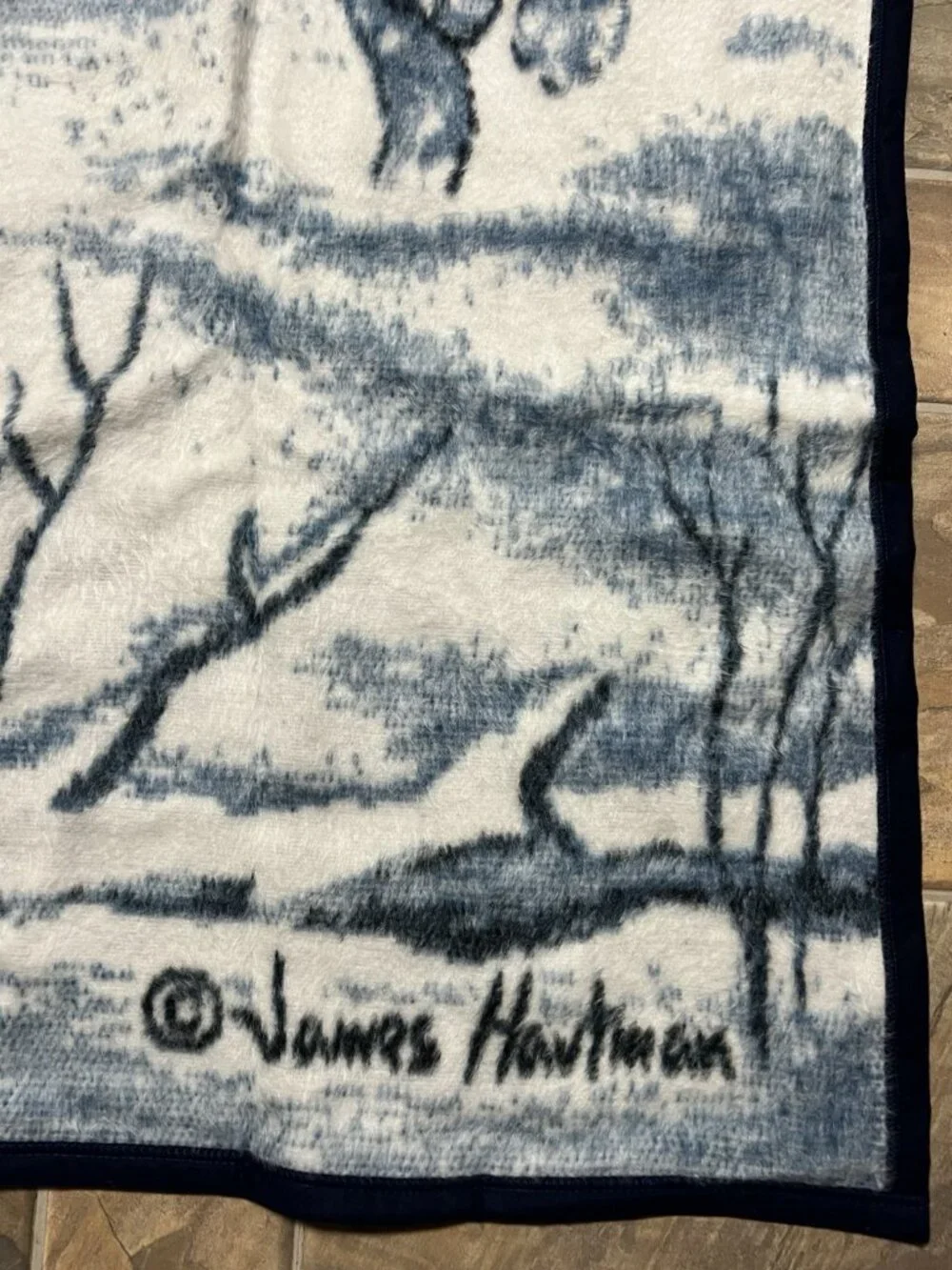 Biederlack Throw Blanket Wolves On Move USA 60x80” Wolf Pack Blue Black Cover